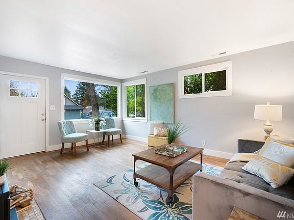 3rd image of 1703 Langridge Ave NW