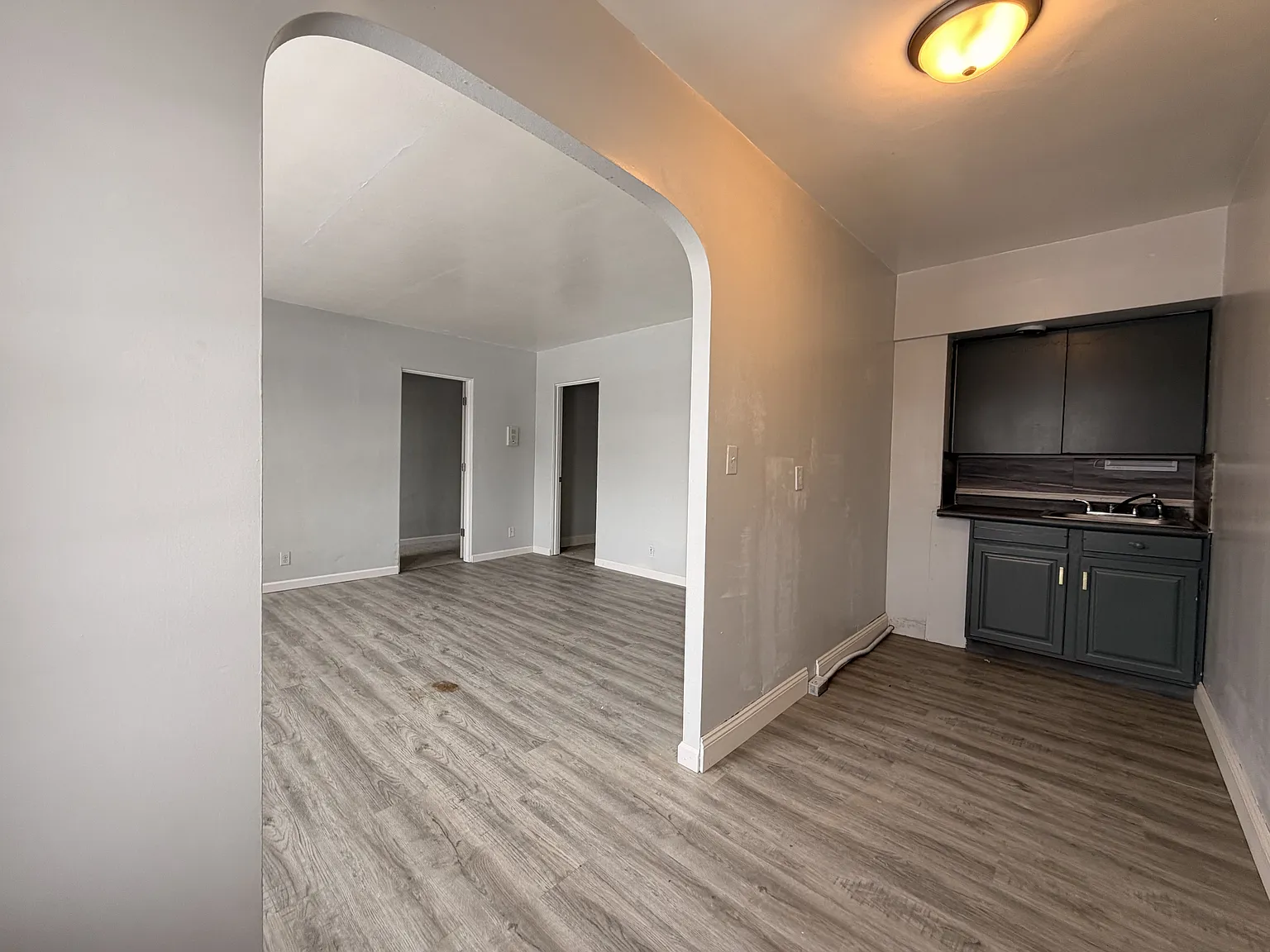 413 North Dixie Way - 6 — Photo 2