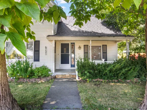 6757 Fargo Rd, Avoca, MI 48006