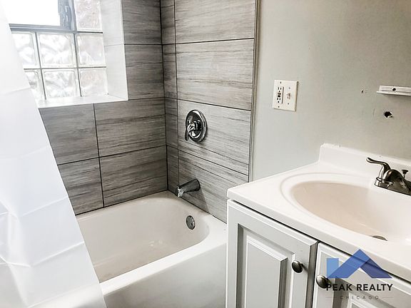 5th image of 4450-52 N Winchester Ave #19472