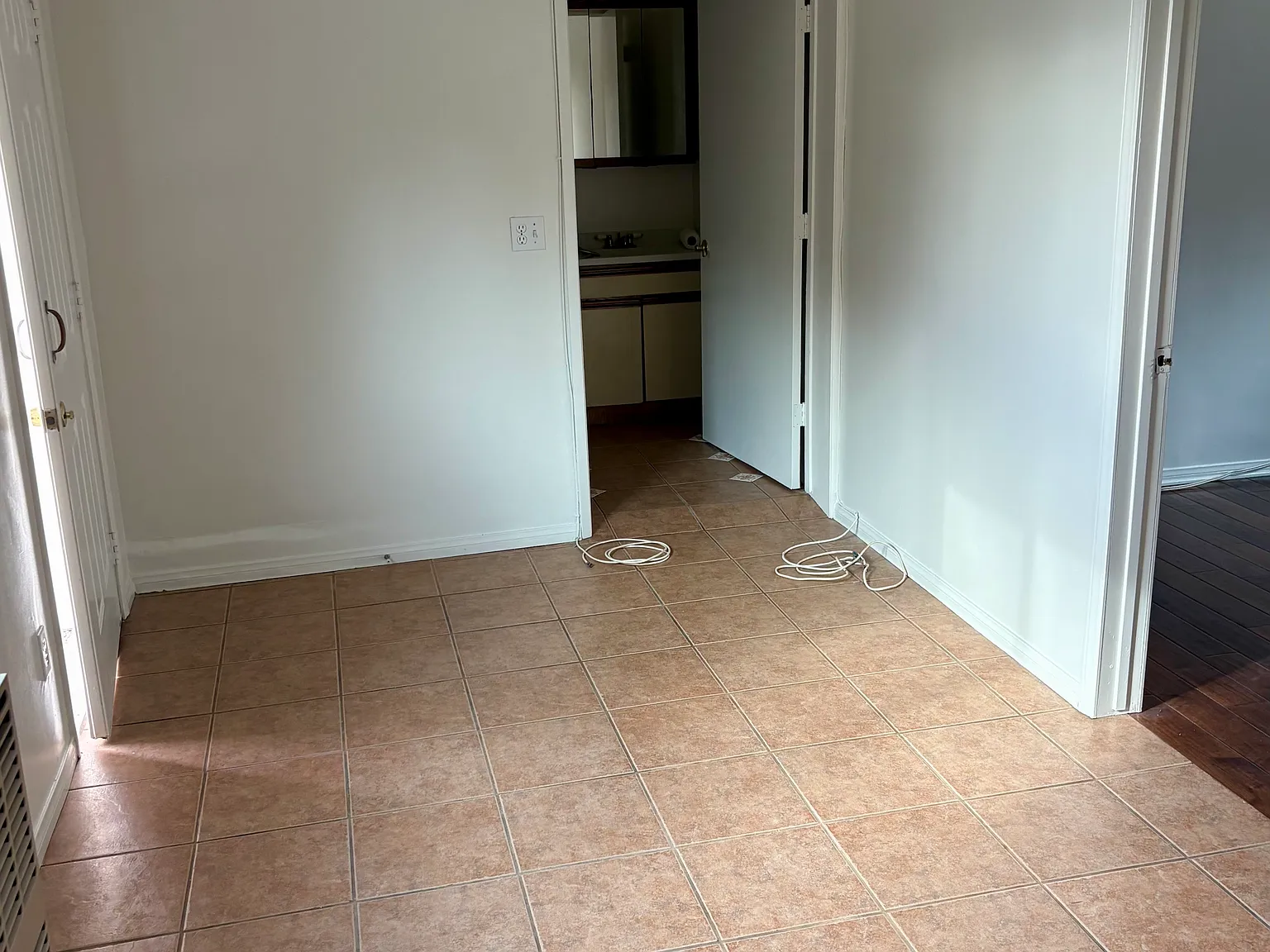 1 bed, 342 sqft, $1,775 — Photo 4