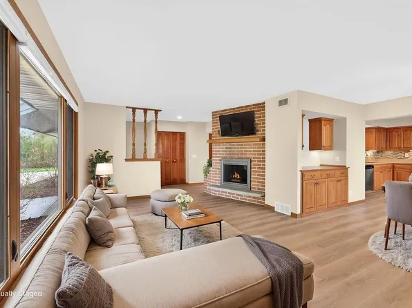 17225 Penbrook DRIVE, Brookfield, WI 53005