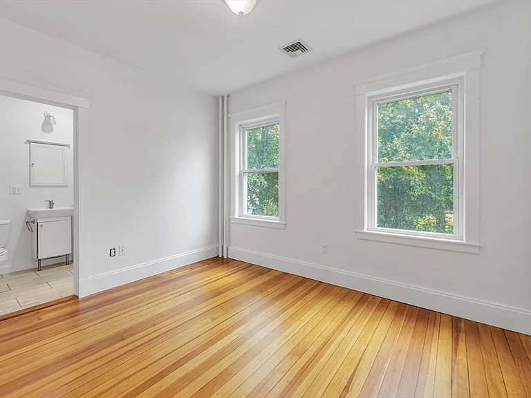 79 Perkins St #2 — Photo 10