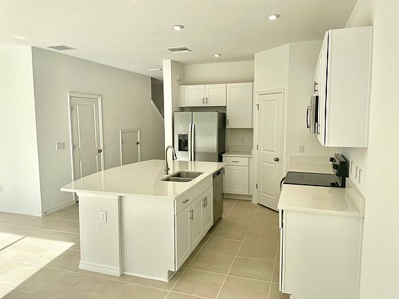 5th image of 6421 Fairmont Ln