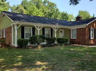 1901 Middlewood Ct, High Point, NC 27265