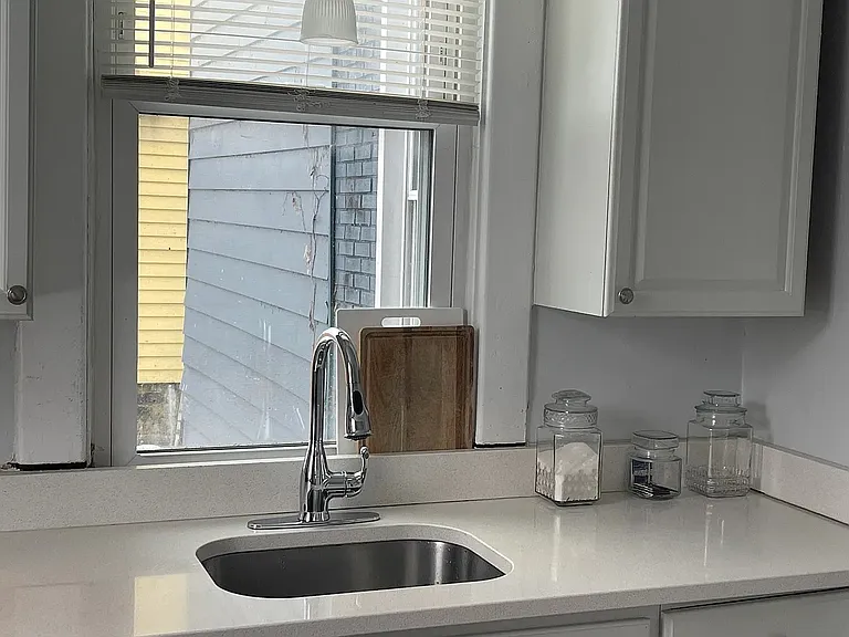 810 Taylor Ave — Photo 9