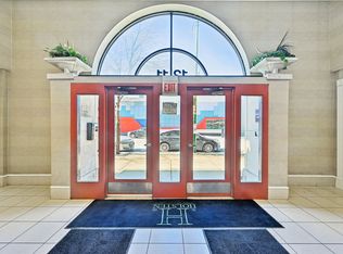North Town Village, Chicago, IL 60642