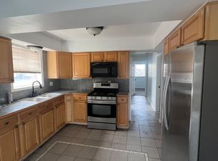 560 Buffalo Ave, Calumet City, IL
