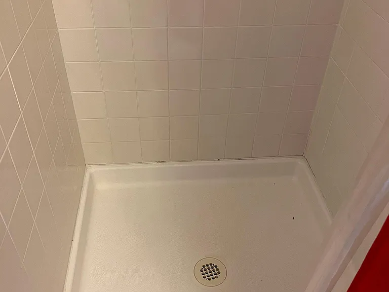 Level 2
Bedroom 1 Full Bathroom#2 Shower
