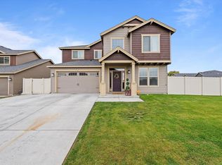 1713 Liberty Ln, Sunnyside, WA 98944