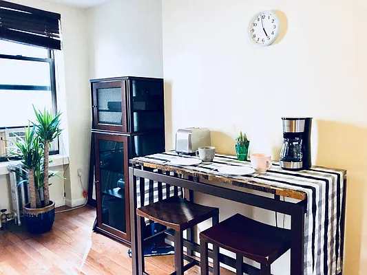 Rented by Nooklyn NYC LLC | media 39