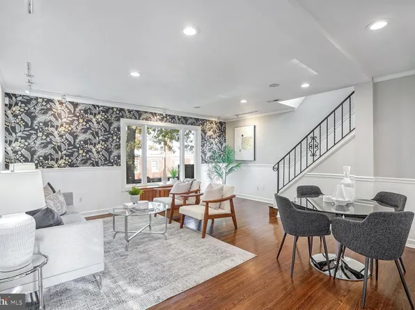 227 Burgess Ave, Alexandria, VA 22305