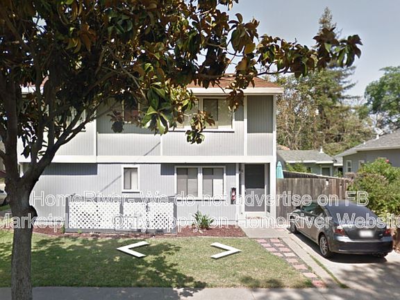 3rd image of 3201 Marshall Way APT A