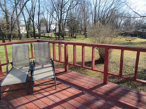 5th image of 11914 Queen Annes Ct