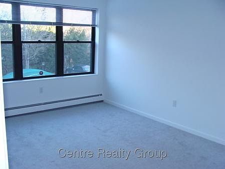1st image of 135 Florence St #17