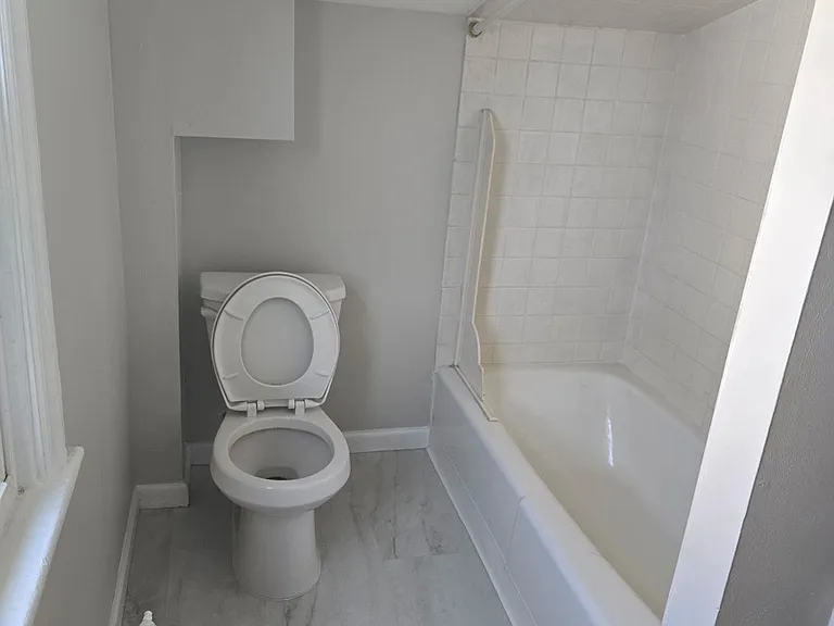 21 E Ettwein Street2nd Fl — Photo 6