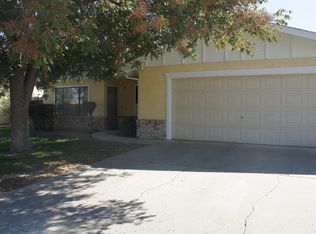 1040 Meredith Ave, Gustine, CA 95322