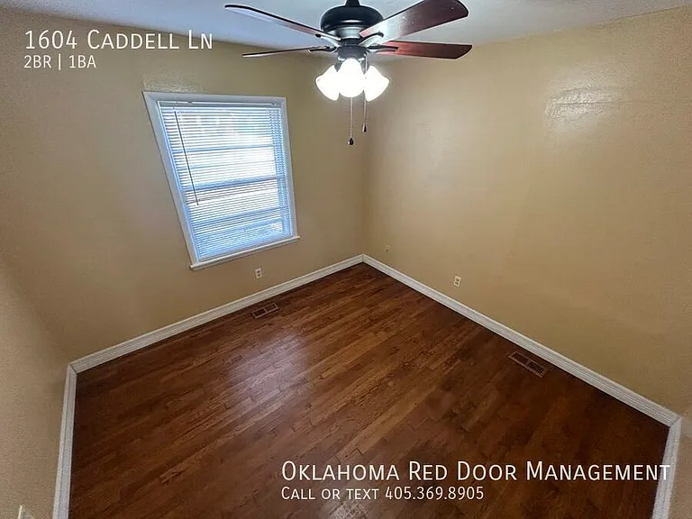1604 Caddell Ln — Photo 6