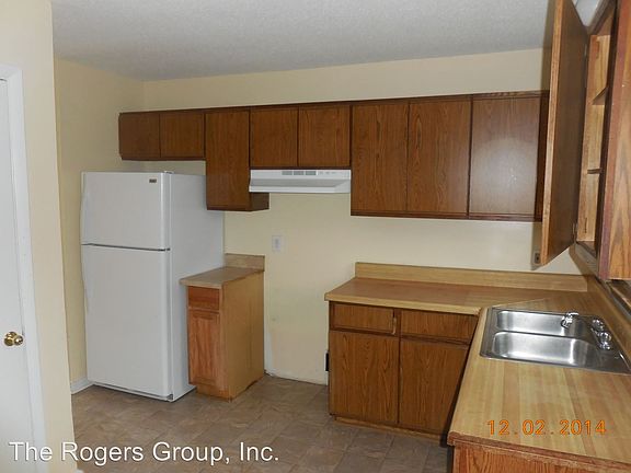 3rd image of 116 Warrenton Village Dr #101