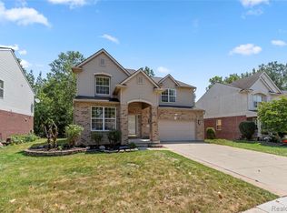 16409 Eastwind St, Romulus, MI 48174