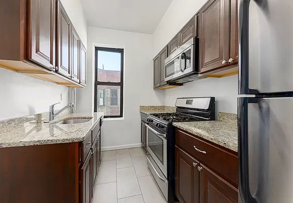 4th image of 48-16 46th St #D5