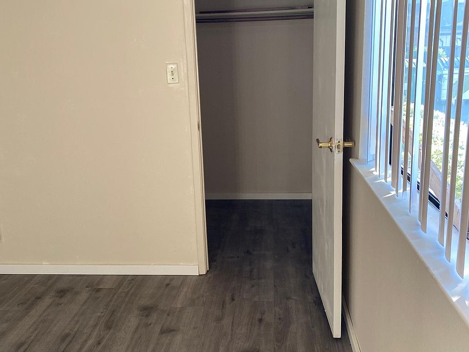 1st image of 4907 Canto Dr #4907