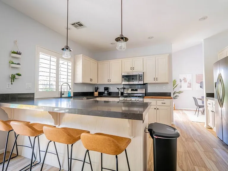 Ocotillo Dr — Photo 38