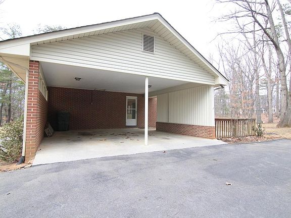 4th image of 3040 Golf Colony Dr