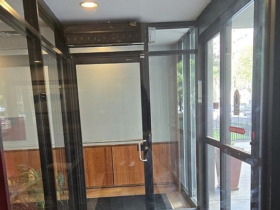 2nd image of 6030 N Sheridan Rd APT 1104