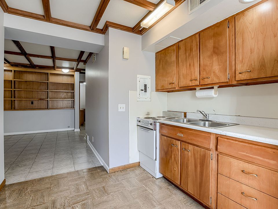 1st image of 115 S 38th St #5