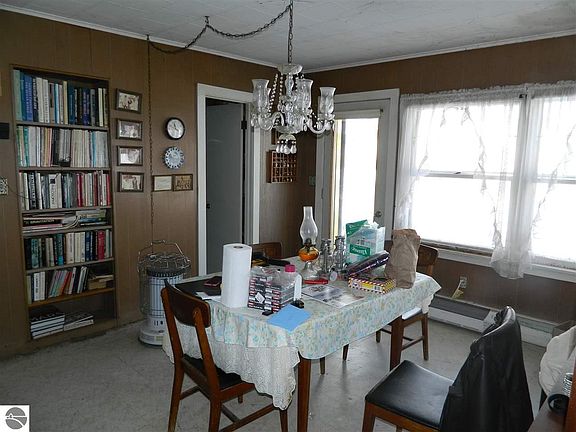 3rd image of 2146 E Wenonah Dr