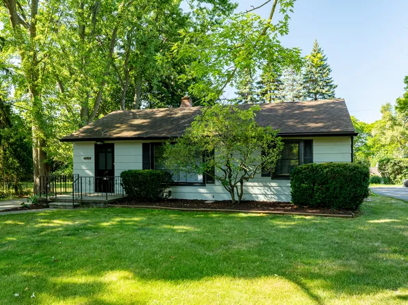 7425 Ann Arbor St, Dexter, MI 48130