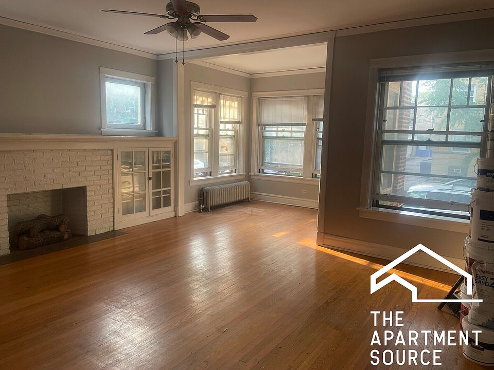 1st image of 1909 W Argyle St APT 3