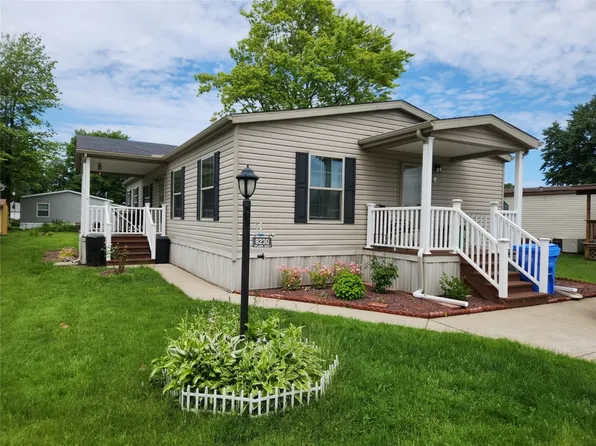 8230 Willow Gln, Erie, PA 16509