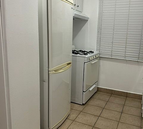 4th image of 5919 Carlos Ave APT 7