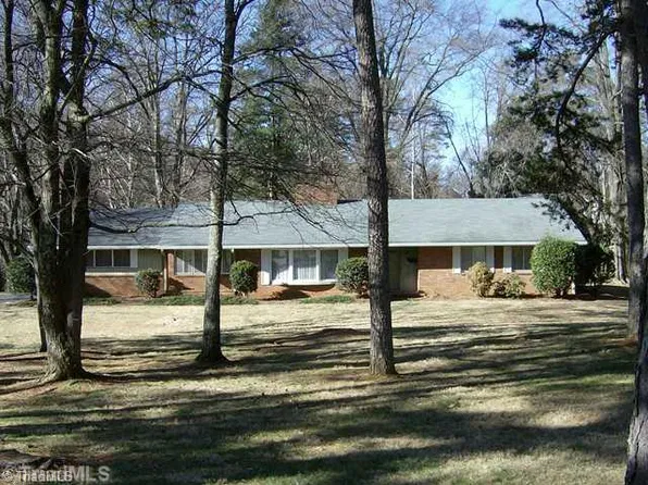 216 Harmon Ct, Kernersville, NC 27284