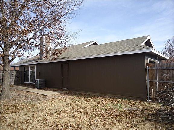 4th image of 4708 Wineberry Dr