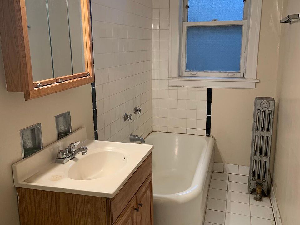 2nd image of 1608 W Sunnyside Ave APT 2N