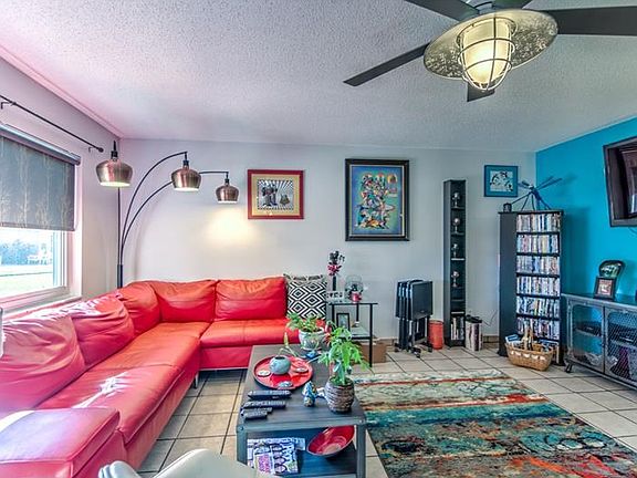 5th image of 1904 Canterbury Ln Unit 30