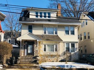 260 Osborne Ter, Newark, NJ 07112