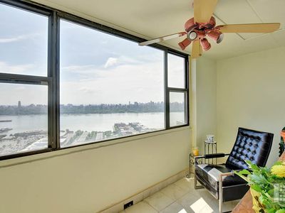 250 Gorge Rd APT 28C, Cliffside Park, NJ, 07010