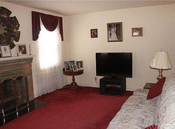 4th image of 35 Marshall Ave