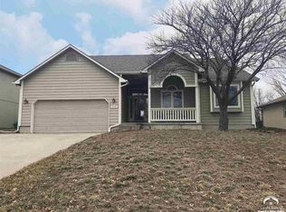 2108 Prairie Ter, Lawrence, KS 66046