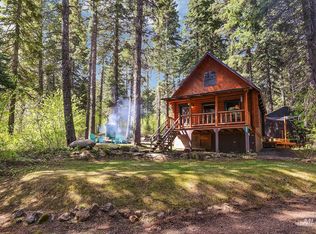1221 Fox Rd, Cascade, ID 83611