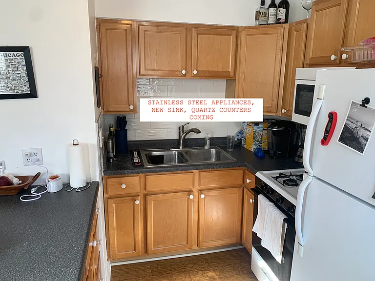 1746 W School St #2E — Photo 8