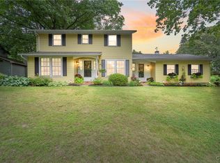 7536 Moccasin Path, Liverpool, NY 13090