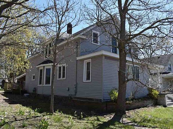3rd image of 516 S Bridge St
