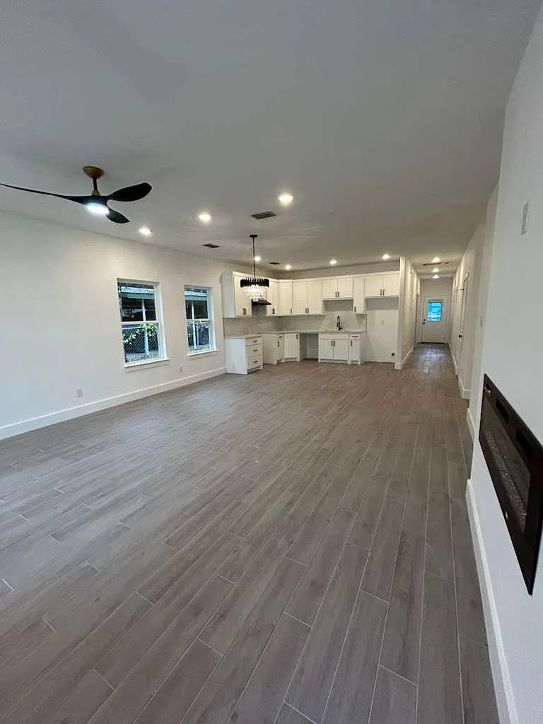3 bed, 1500 sqft, $1,850 — Photo 2