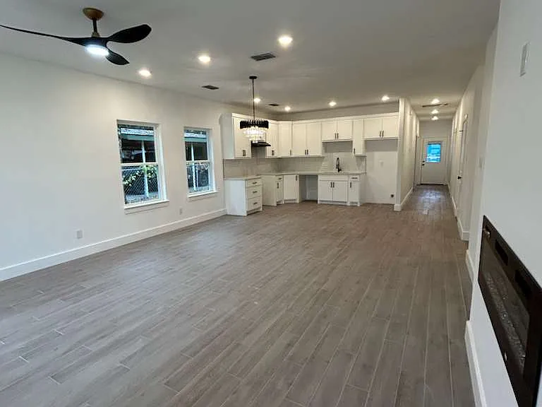 126 Blue Jay Ln — Photo 2