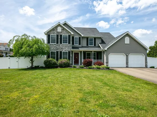 105 Cedar St, Sayre, PA 18840